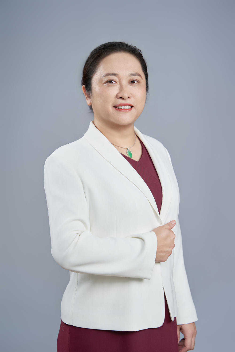 陈慧梅，中学化学高级教师，中共党员。广州市优秀教师，广东省骨干教师，曾荣获 “广州市化学教研积极分子”、“广附十佳教师”、“广附优秀教师”、“广附优秀德育工作者”等称号。从教以来，担任十多年高三毕业班化学教学工作，有十余年班主任工作经验，做学生的良师益友。教学经验丰富，乐于钻研，勤奋工作，教学教育能力强，多年都获得市级、校级高考突出贡献奖。