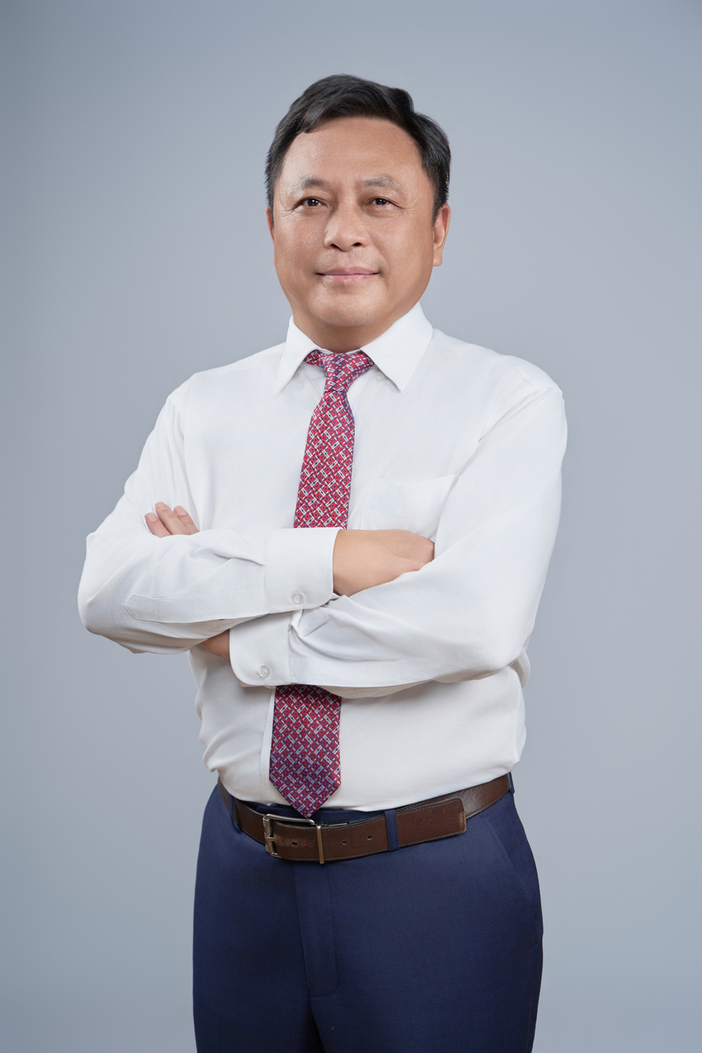 陈国安，中学政治高级教师，广州市优秀教师，广州大学优秀教师，广附优秀教师、优秀德育工作者